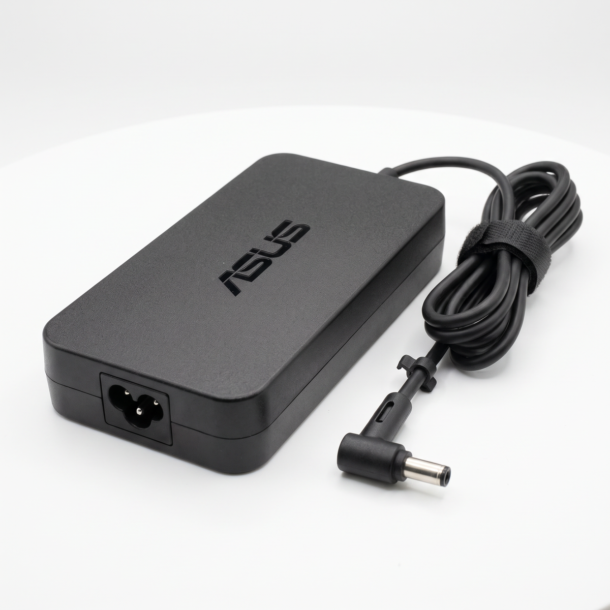 Cargador Asus 120W 6.32A – Pin 4.5×3.0 mm – vista lateral